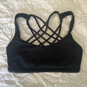 Lululemon size 4 black sports bra